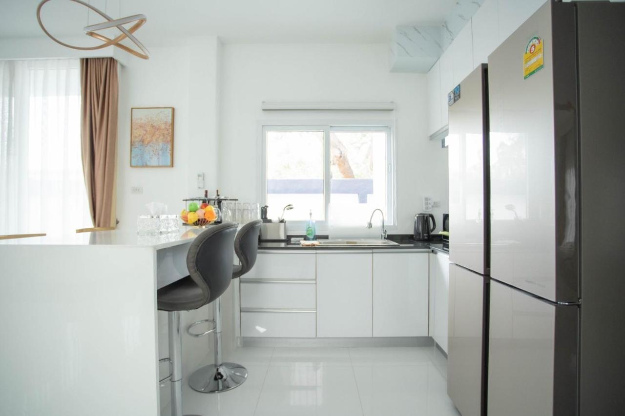 Kw Pool Villa Pattaya Luaran gambar